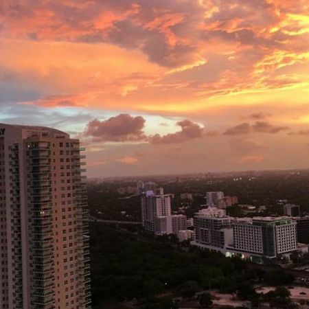 Lyx Suites At One Broadway In Brickell Μαϊάμι Εξωτερικό φωτογραφία
