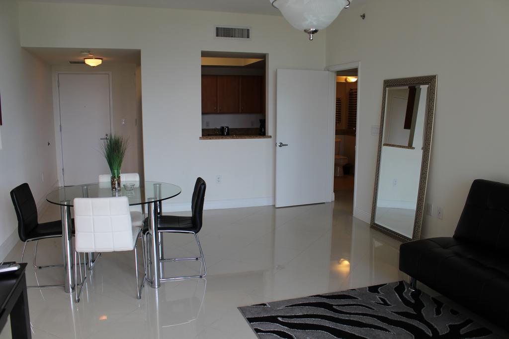 Lyx Suites At One Broadway In Brickell Μαϊάμι Δωμάτιο φωτογραφία